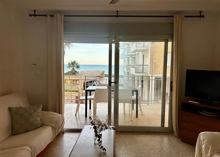 Large Apartment With Sea Views